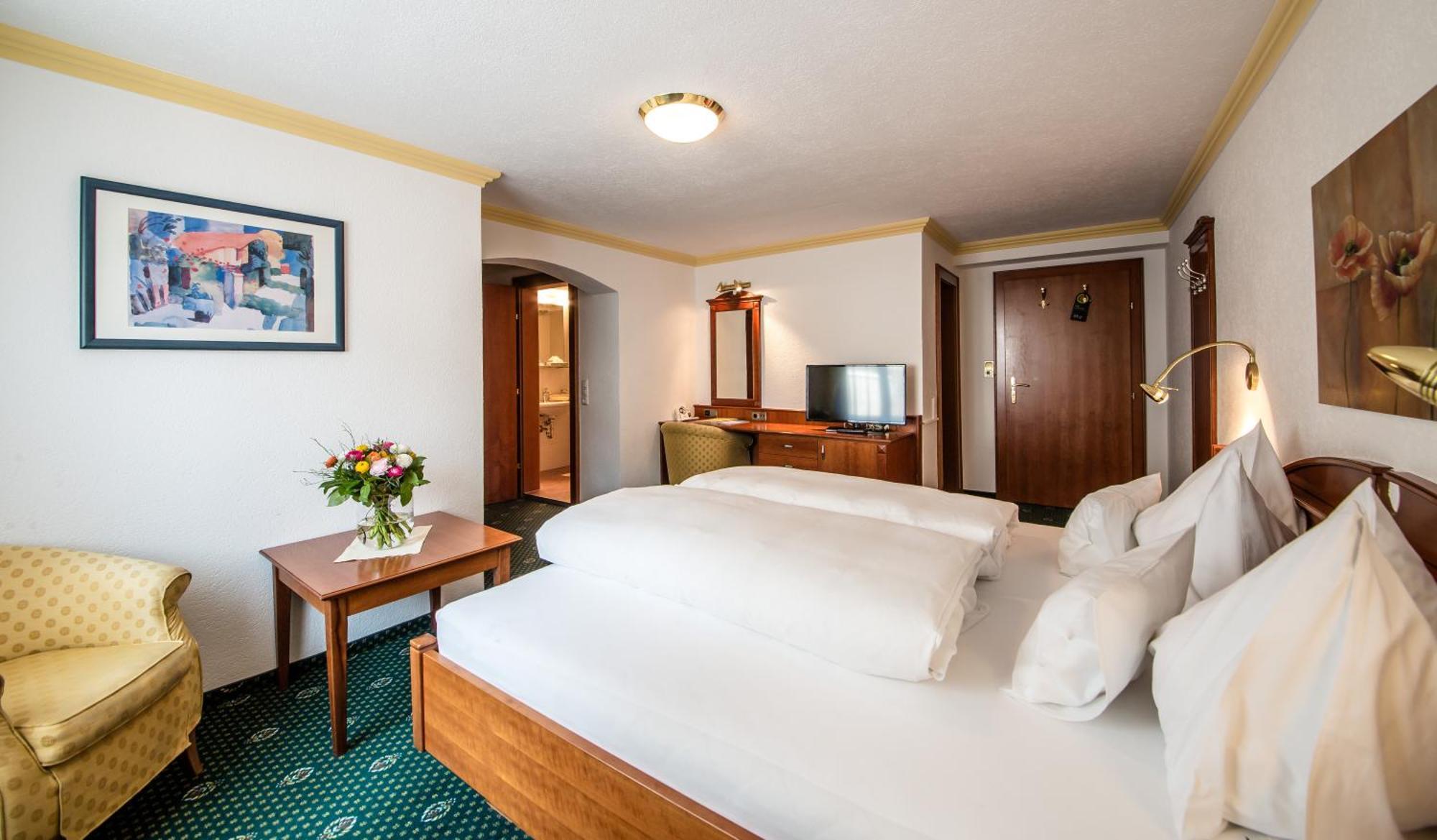 Kristall Hotel