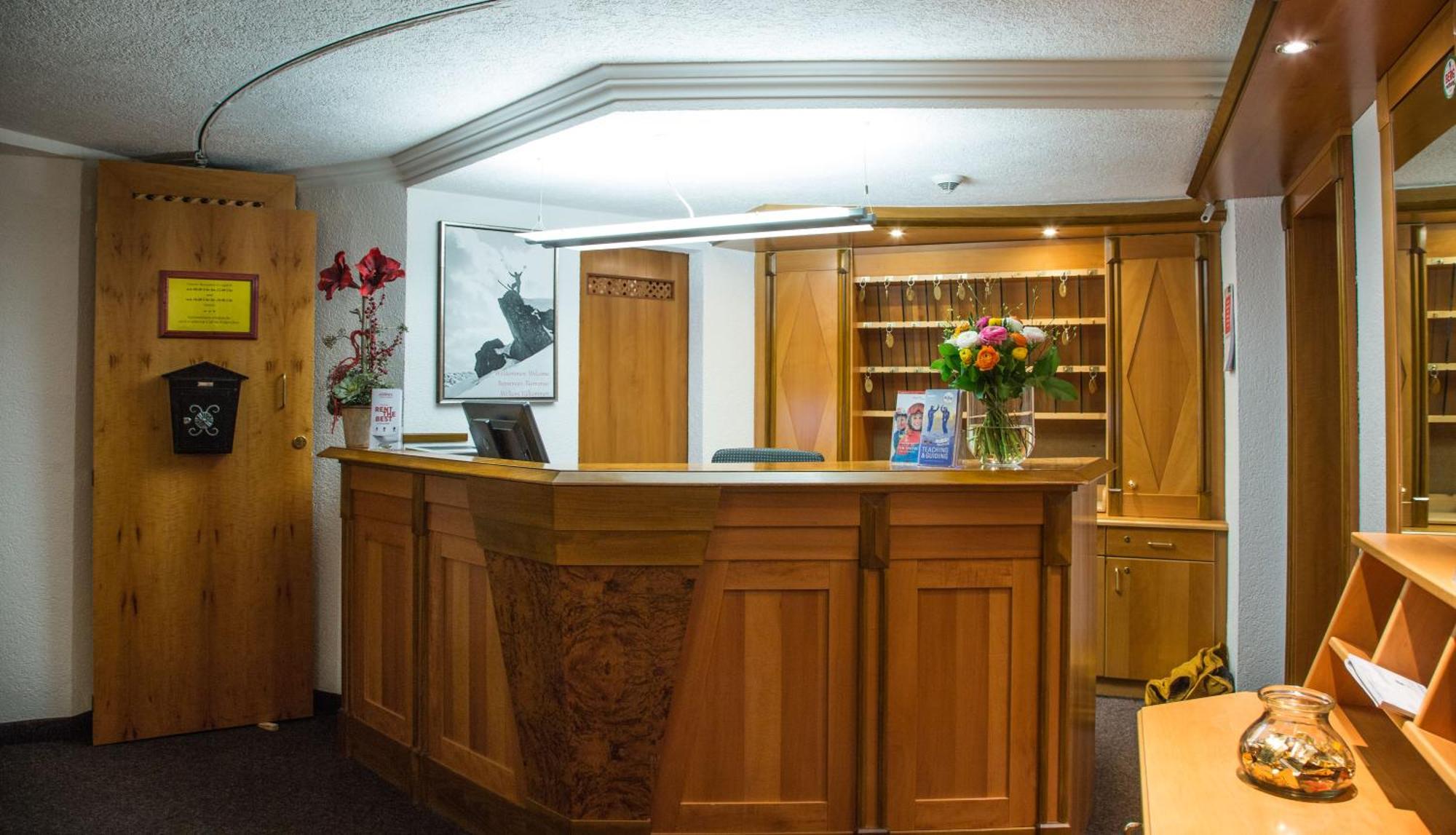 Kristall Hotel
