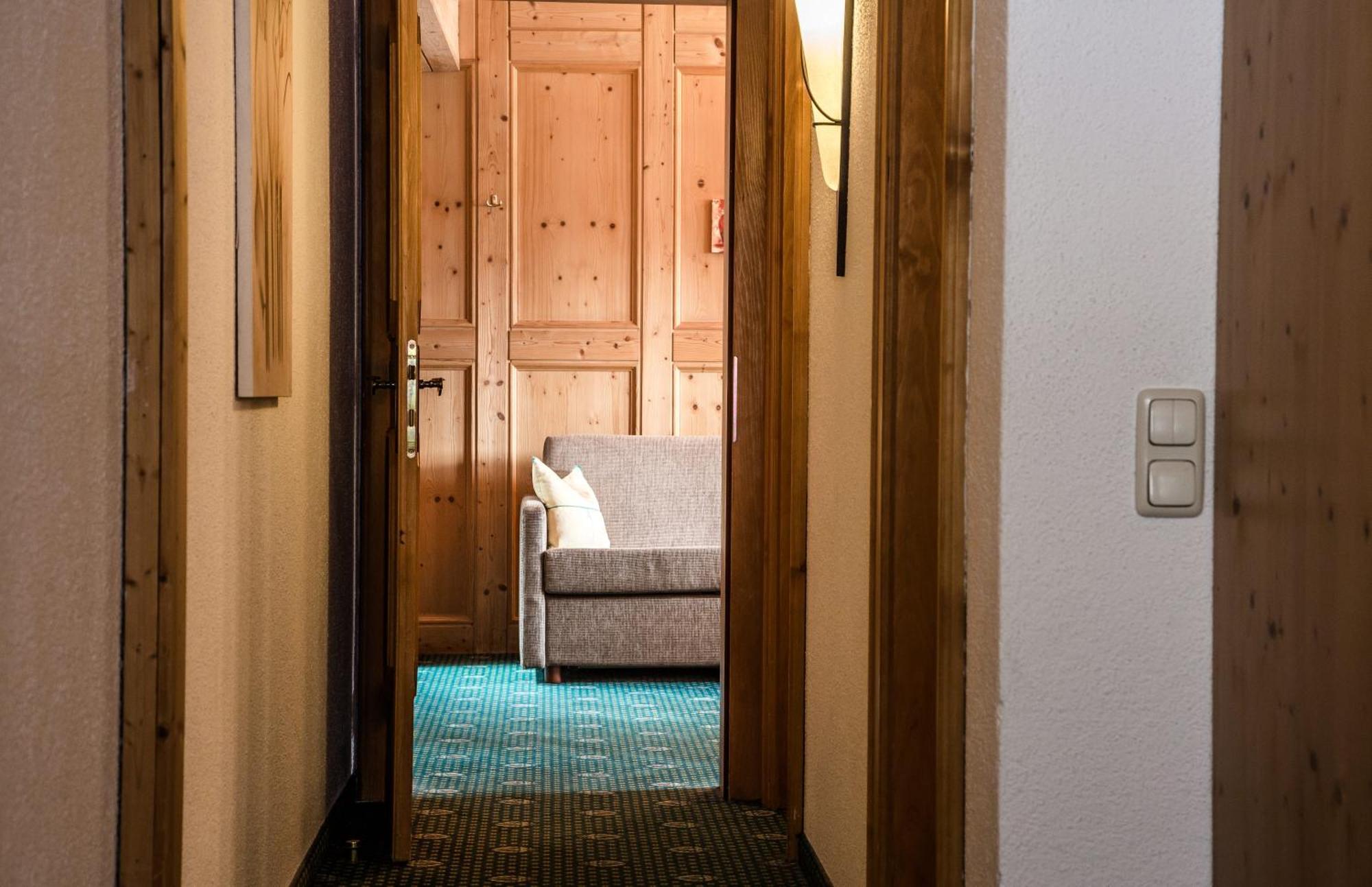 Hotel Kristall 3*