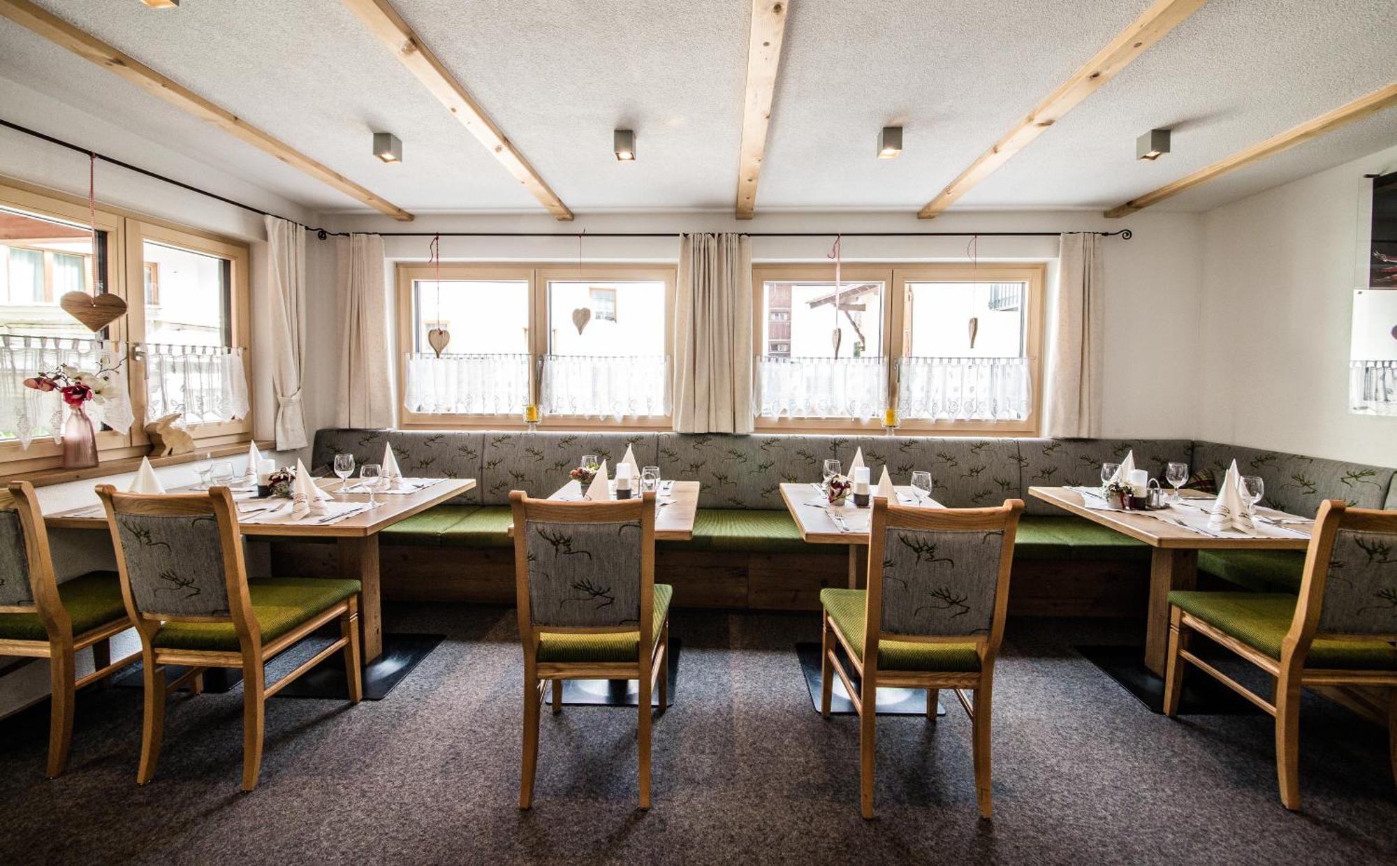 Kristall Hotel